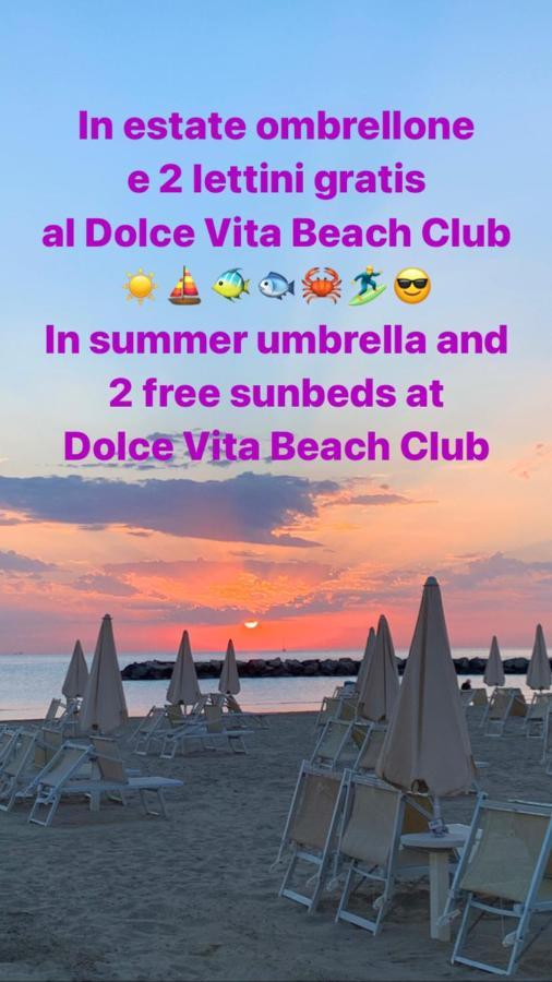 Aloe Beach Apartments, Ombrellone, Parcheggio E Uso Di Biciclette Gratis Rimini Dış mekan fotoğraf