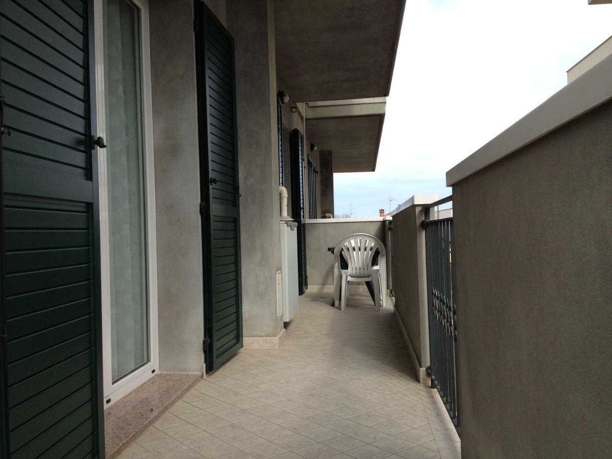Aloe Beach Apartments, Ombrellone, Parcheggio E Uso Di Biciclette Gratis Rimini Dış mekan fotoğraf